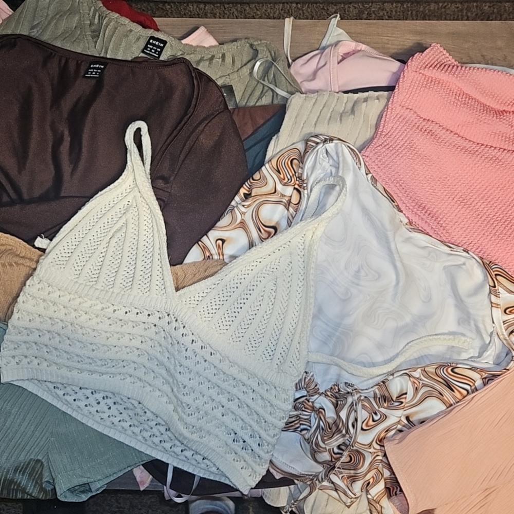 Shein bundle - 30 tops